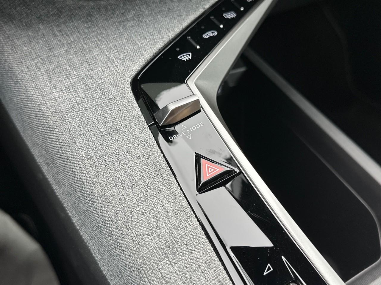 Peugeot 3008 hybrid 145 e-dcs6 allure — photo 29