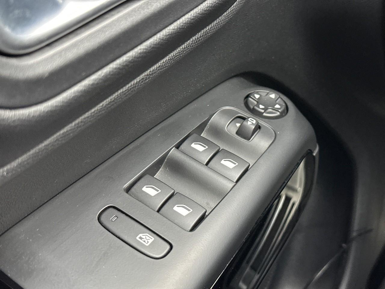 Citroën C5 Aircross hybride rechargeable 225 e-eat8 shine pack — photo 16