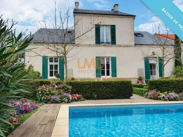 Maison 6 pièces 217 m²