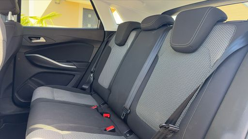Opel Grandland X 1.5 D 130 EAT8 - Business Edition – 2021 – 56764 km – Diesel – Boîte Automatique — photo 34