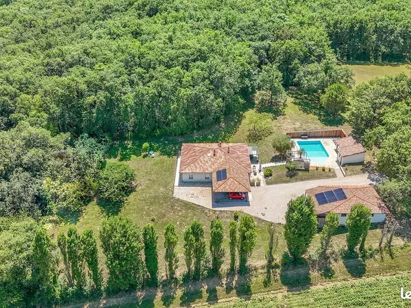 Maison 5 pièces 160 m²