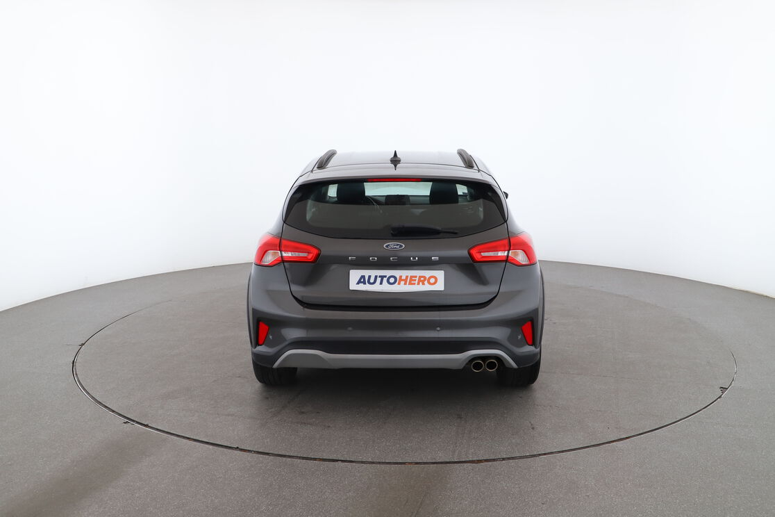 Ford Focus 1.0 EcoBoost Active — photo 4