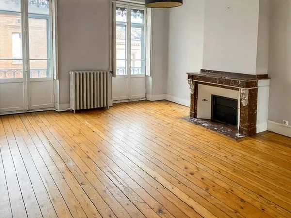 Bureau 5 pièces 151 m²