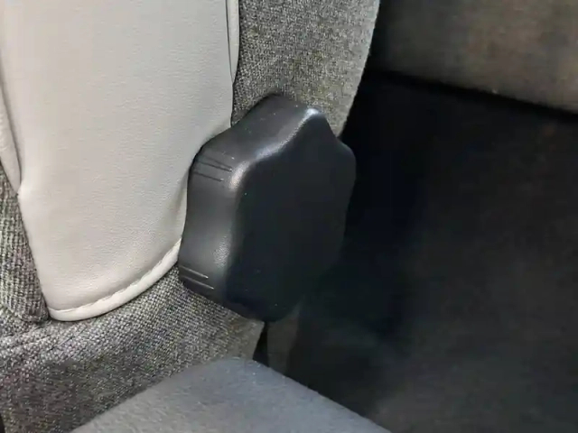 Renault Zoé zoe r110 — photo 15