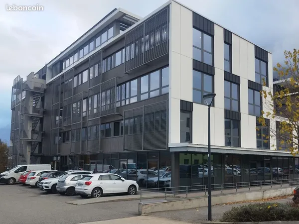 Bureaux 47 m² SALLANCHES