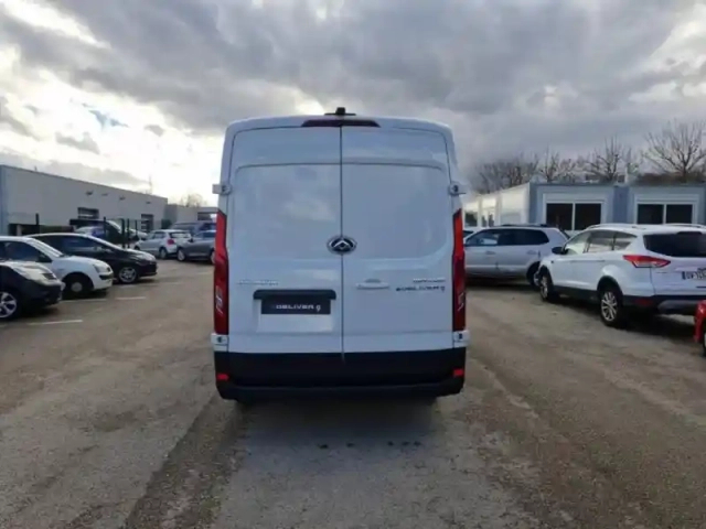 Maxus Deliver9 fg e- l3h2 72 kwh — photo 6