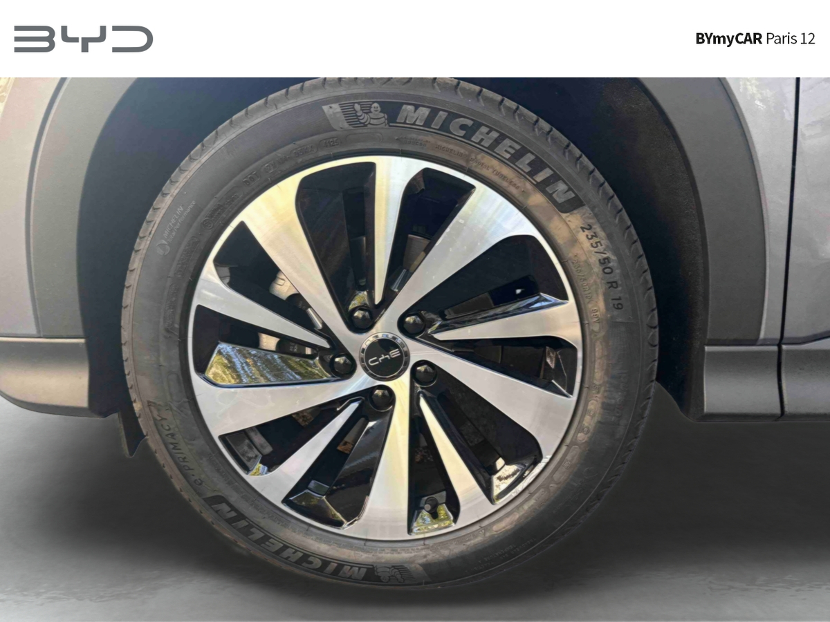 BYD Seal U 1.5l DM-i 324 ch AWD PHEV — photo 15