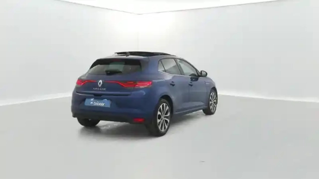 Renault Megane 1.5 blue dci 115ch techno edc + toit ouvrant — photo 34