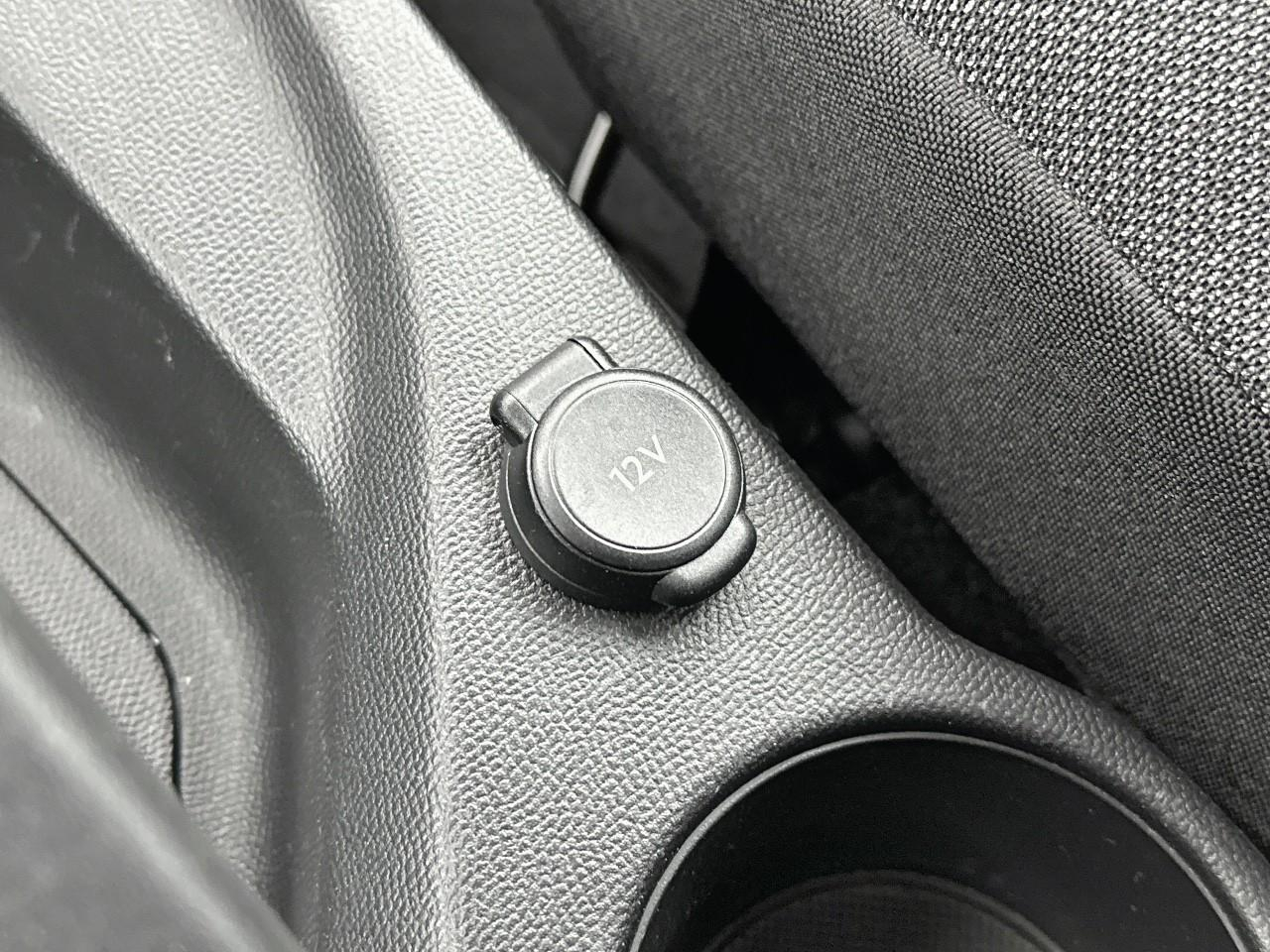 Peugeot 208 puretech 100 s&s bvm6 style — photo 30