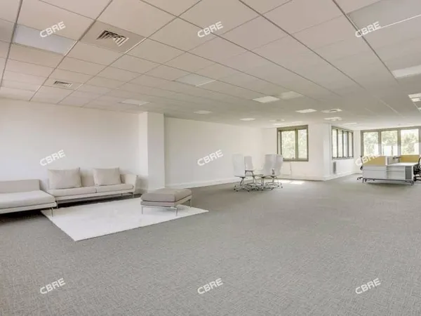 Bureau et espace de travail Location Nanterre 695€