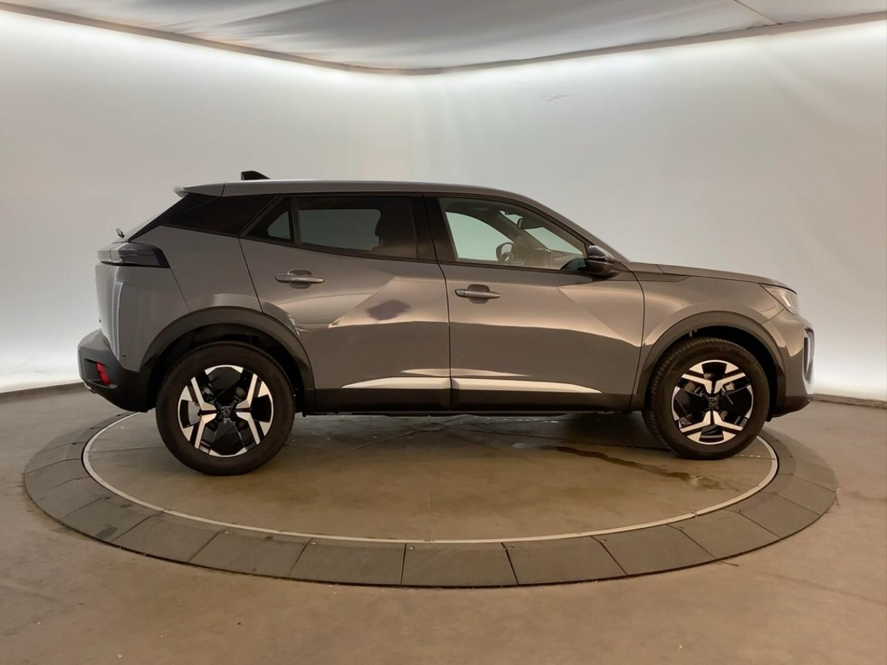 Peugeot 2008 hybrid 145 ch e-dcs6 allure — photo 4