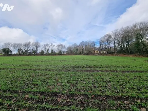 Terrain 2183 m²