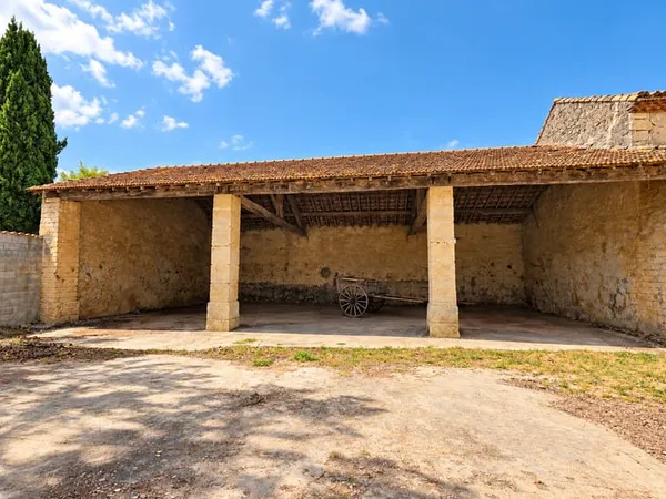 A VENDRE - PUISSERGUIER - TERRAIN CONSTRUCTIBLE ET VIABILISE