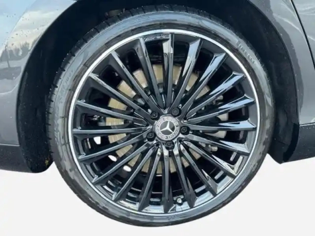 Mercedes Classe E amg line 350 292 ch — photo 12