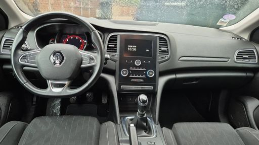 Renault Megane 1.3 TCe 115 - Limited – 2019 – 70565 km – Essence – Boîte Manuelle — photo 19