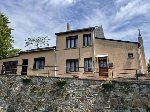 Maison 7 pièces 104 m²