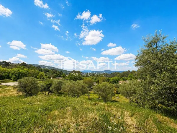 Montauroux - Terrain à bâtir - 1861 m2 - Vue dégagée