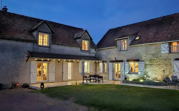 Maison 12 pièces 278 m²