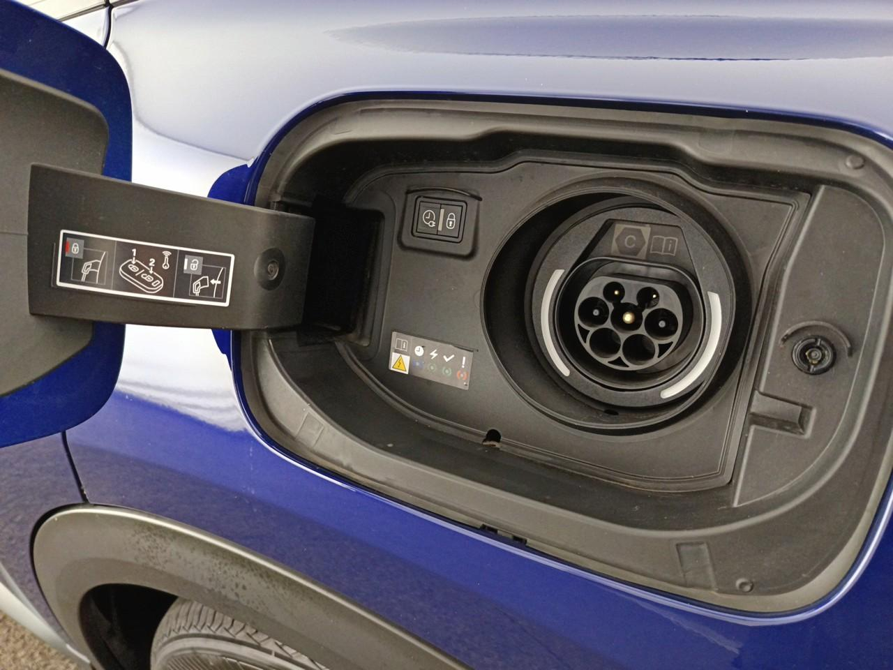 Citroën C5 X hybride rechargeable 225 s&s e-eat8 feel pack — photo 33