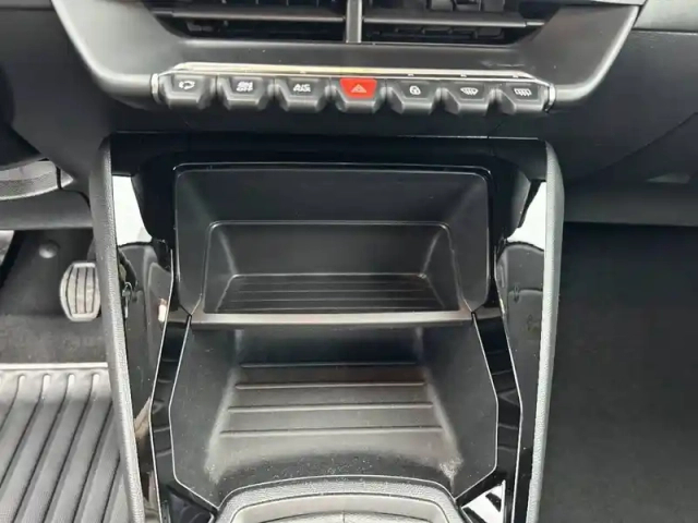 Peugeot 208 puretech 75 s&amp;s bvm5 — photo 19