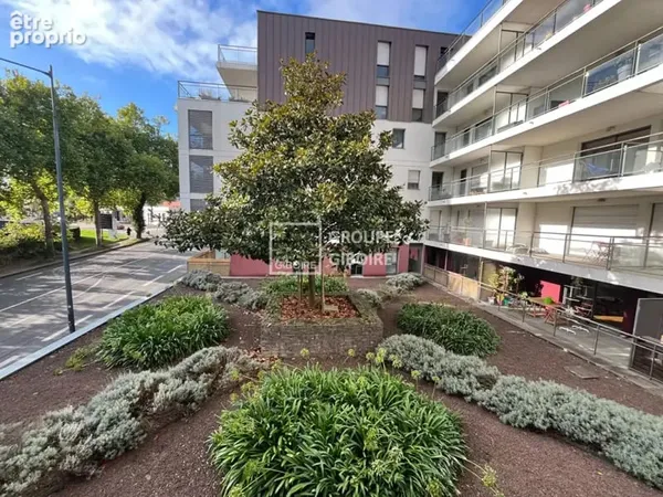 A VENDRE - AGENCE GIBOIRE - Appartement 4 pièces à vendre à Rennes Jeanne d'Arc - 260 000