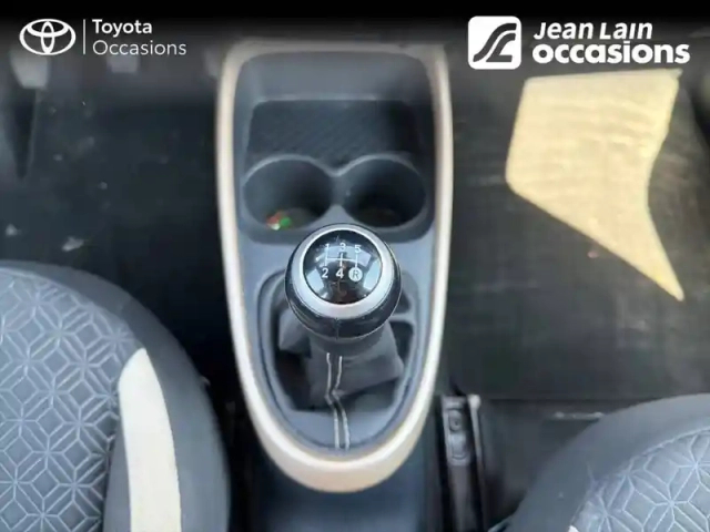 Toyota Aygo X 1.0 vvt-i 72 — photo 13