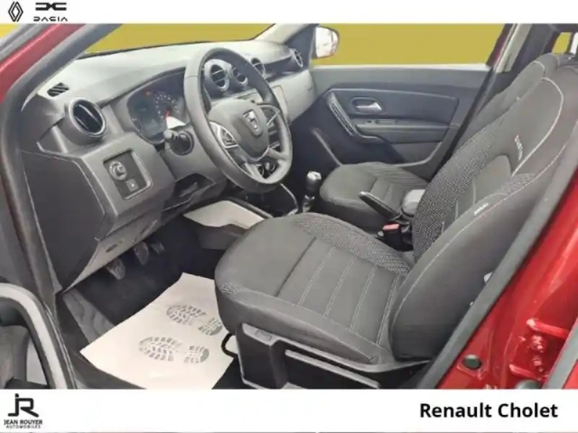 Dacia Duster 1.5 blue dci 115ch prestige 4x2 — photo 3