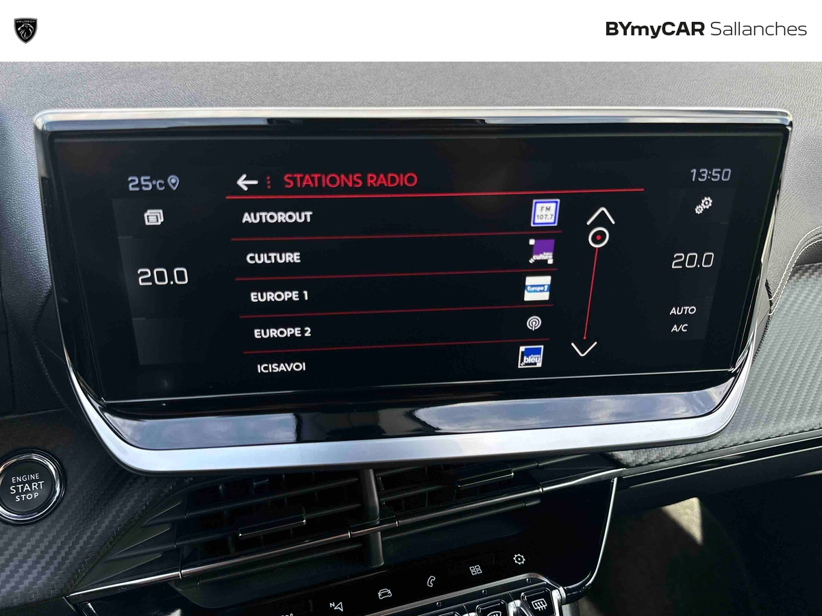 Peugeot 2008 PureTech 130 S&amp;S EAT8 — photo 33