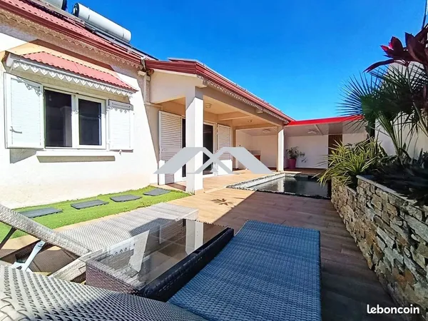 Villa 6 pièces 145 m²