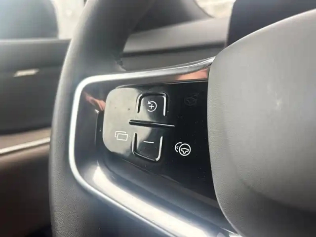 Volvo Ex90 twin awd 408 ch 1edt — photo 9