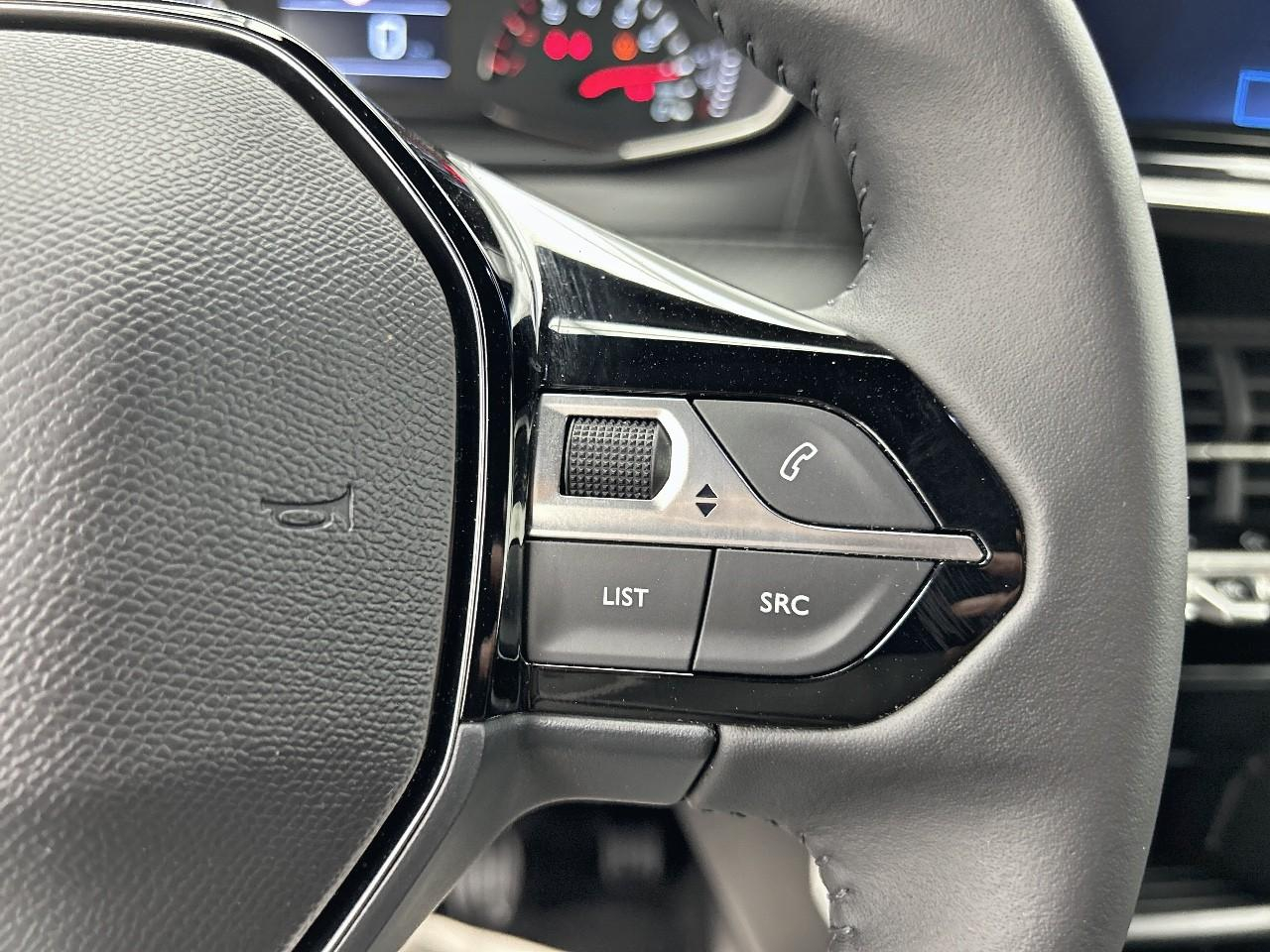 Peugeot 2008 100 s&s bvm6 style — photo 22