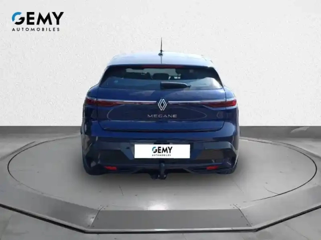 Renault Megane e-tech ev60 220 ch optimum charge — photo 5