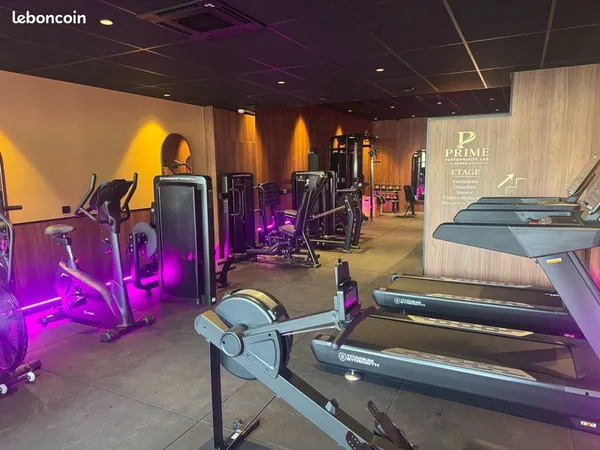 Salle de sport 200 m² entièrement équipée - Anglet Maignon