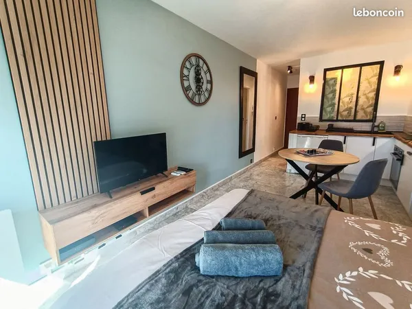 Studio avec balcon, cave et piscine - Mandelieu-la-Napoule (secteur Minelle)