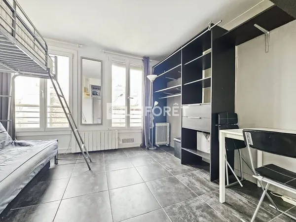 Studio 1 pièce 13 m²