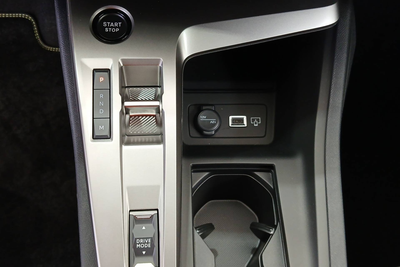 Peugeot 308 — photo 16