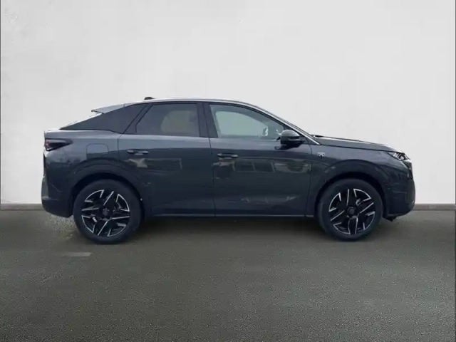 Peugeot 3008 hybrid 145 e-dcs6 — photo 26