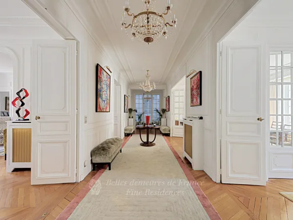 Paris XVIe Place d'Iéna - Elegant appartement de réception