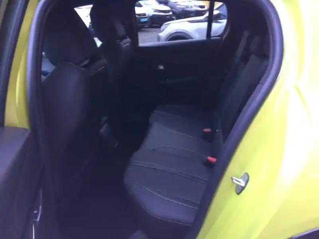 Peugeot 208 hybrid 145 e-dcs6 — photo 12