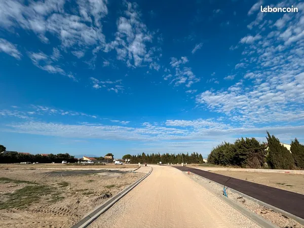 Terrain de 259 m² à Saint Laurent de la Salanque