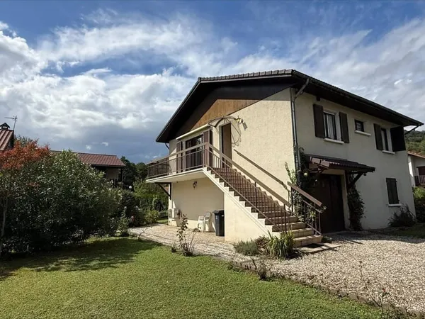 Maison 5 pièces 101 m²