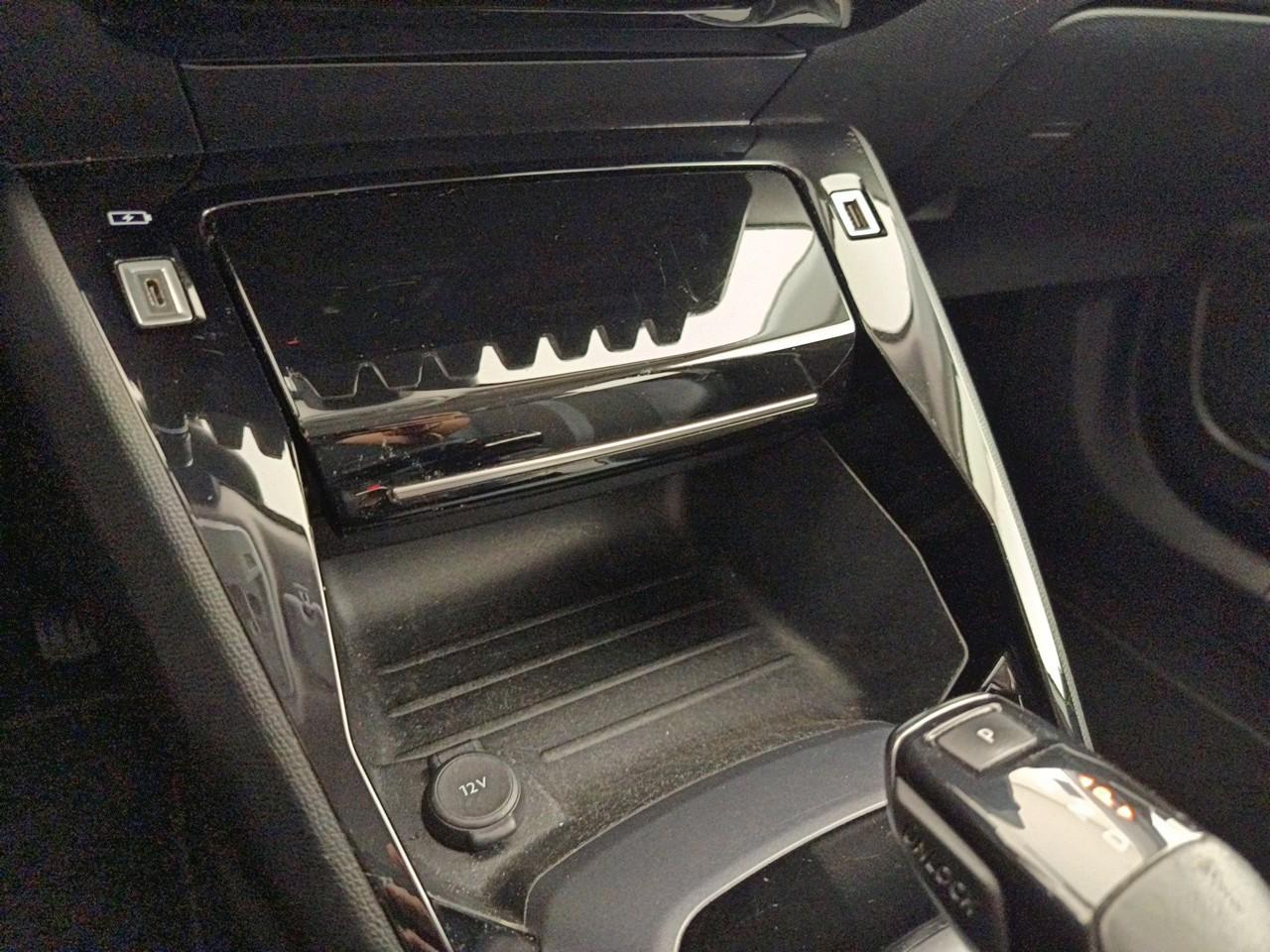 Peugeot 2008 puretech 130 s&s eat8 allure business — photo 29