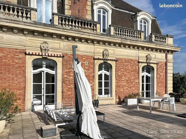 Appartement 6 pièces 181 m²