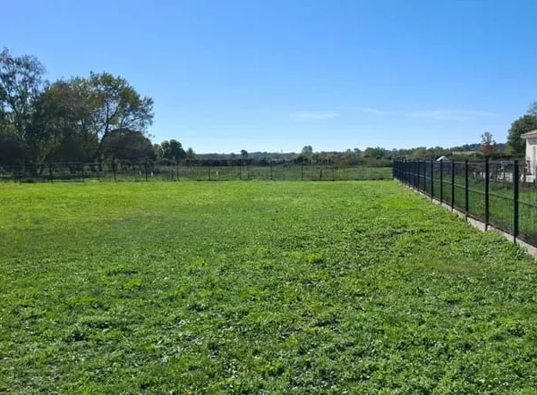 Terrain 600 m²