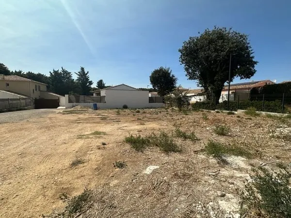 Terrain 406 m²