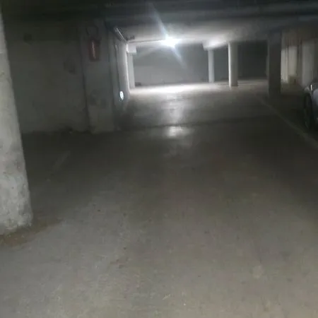 Place de parking souterrain