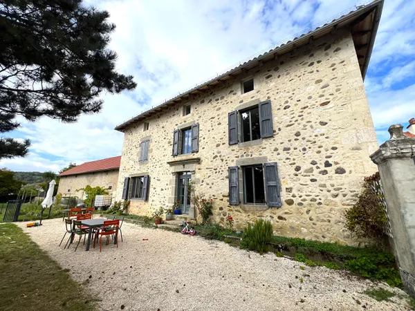 Maison Arpajon Sur Cere 5 pièce(s) 250.50 m2