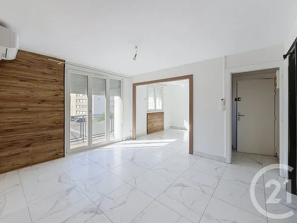 Appartement 4 pièces 73 m²