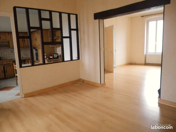 Grand appartement familial 114m² (3 ch) - Dispo début Novembre - Ruelle-sur-Touvre