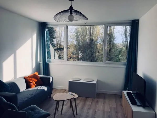 Chambre 12 m2 dans 76m² quartier vieux massy